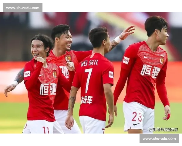 恒大对阵汉堡焦点之战揭示中欧豪门碰撞的战术悬念与赛季前景走势关注