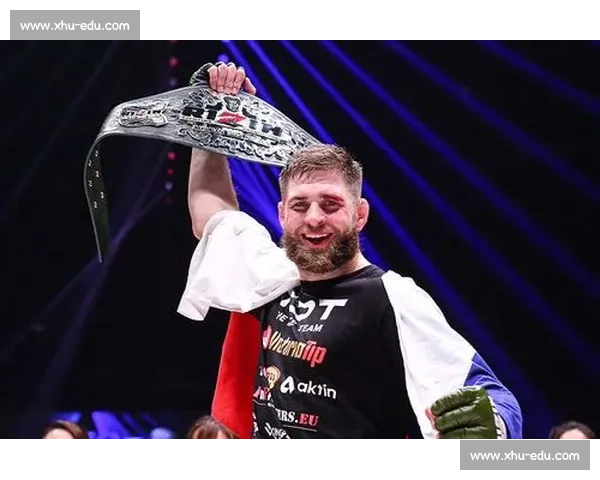 科米尔对阵丹叔的宿命对决回顾巅峰硬汉的力量与荣耀在八角笼上书写历史